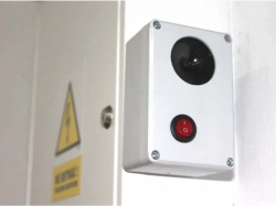 Wodoodporny ultradźwiękowy odstraszacz kun, myszy i szczurów DRAGON ULTRASONIC H6
