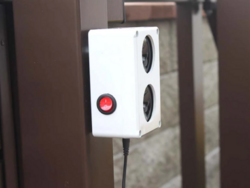Wodoodporny ultradźwiękowy odstraszacz kun, myszy i szczurów DRAGON ULTRASONIC C200