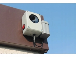 Ultradźwiękowy odstraszacz kun i lisów DRAGON ULTRASONIC CH 100